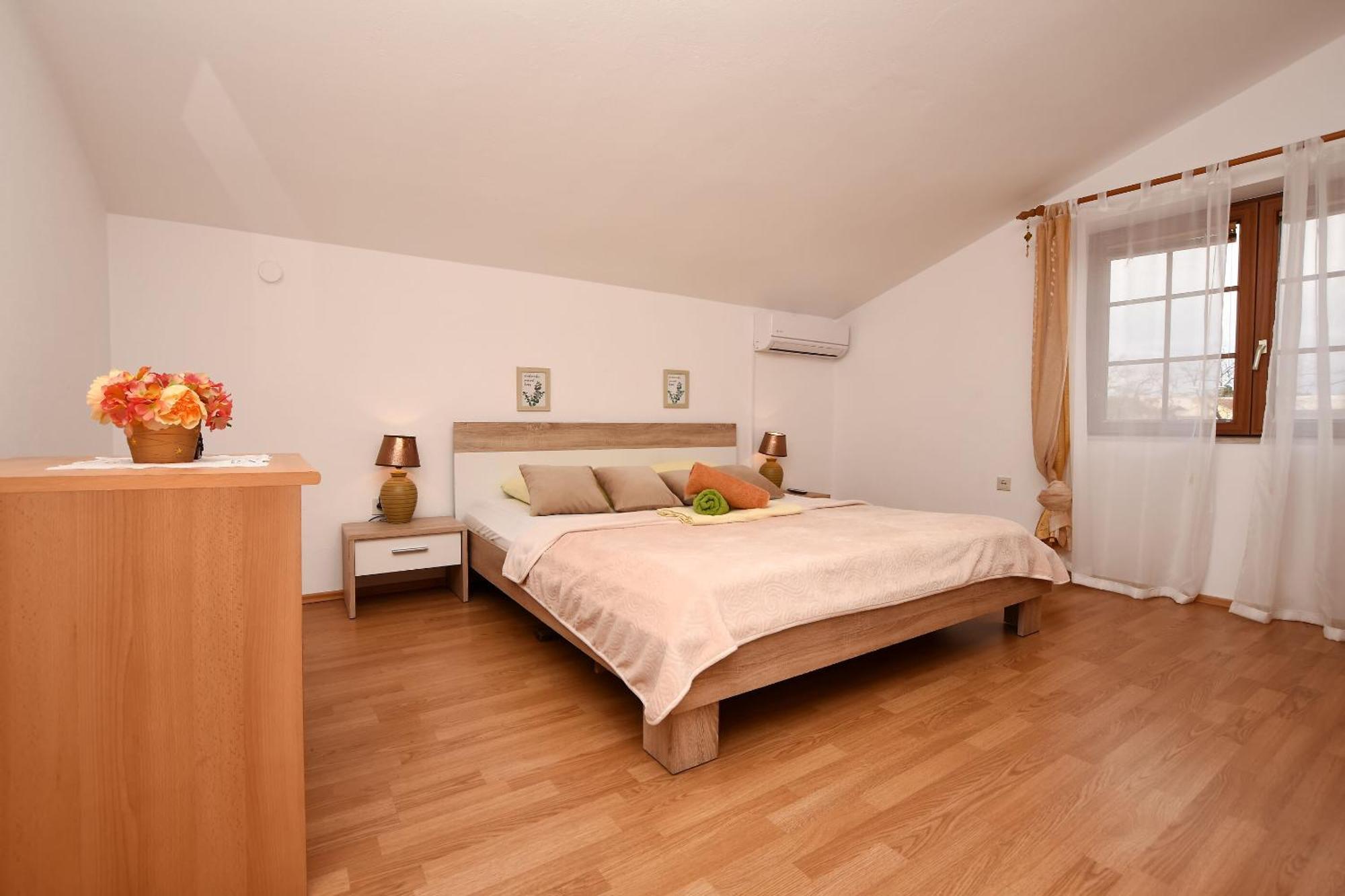 Apartment And Rooms Artina Водице Екстериор снимка