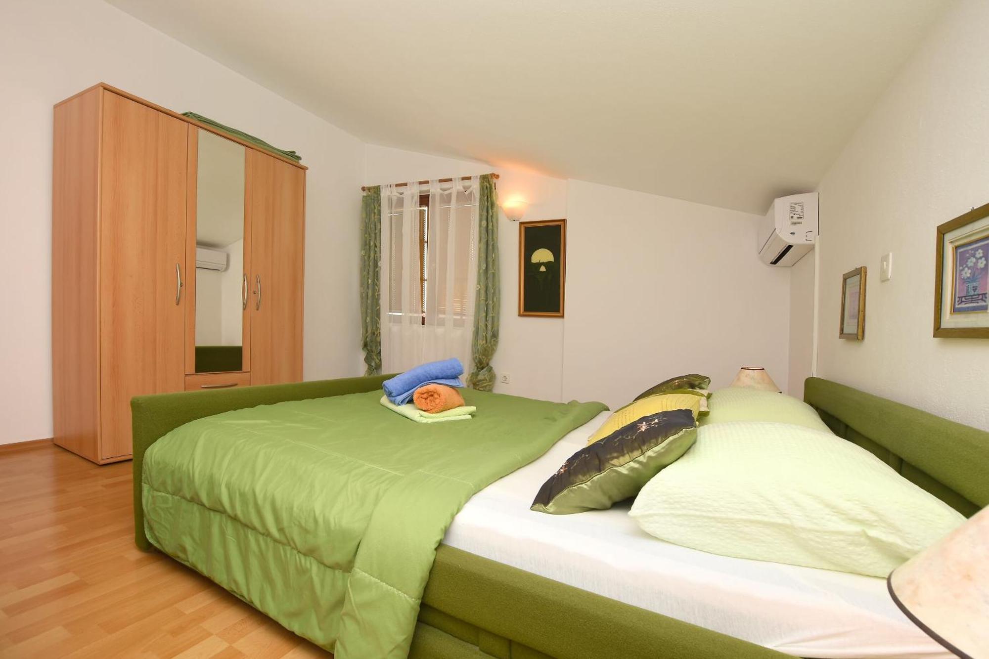 Apartment And Rooms Artina Водице Екстериор снимка