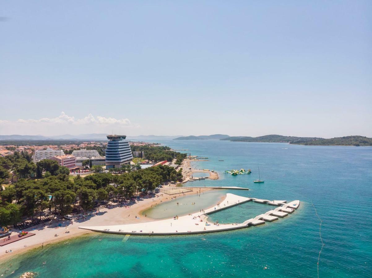 Apartment And Rooms Artina Водице Екстериор снимка