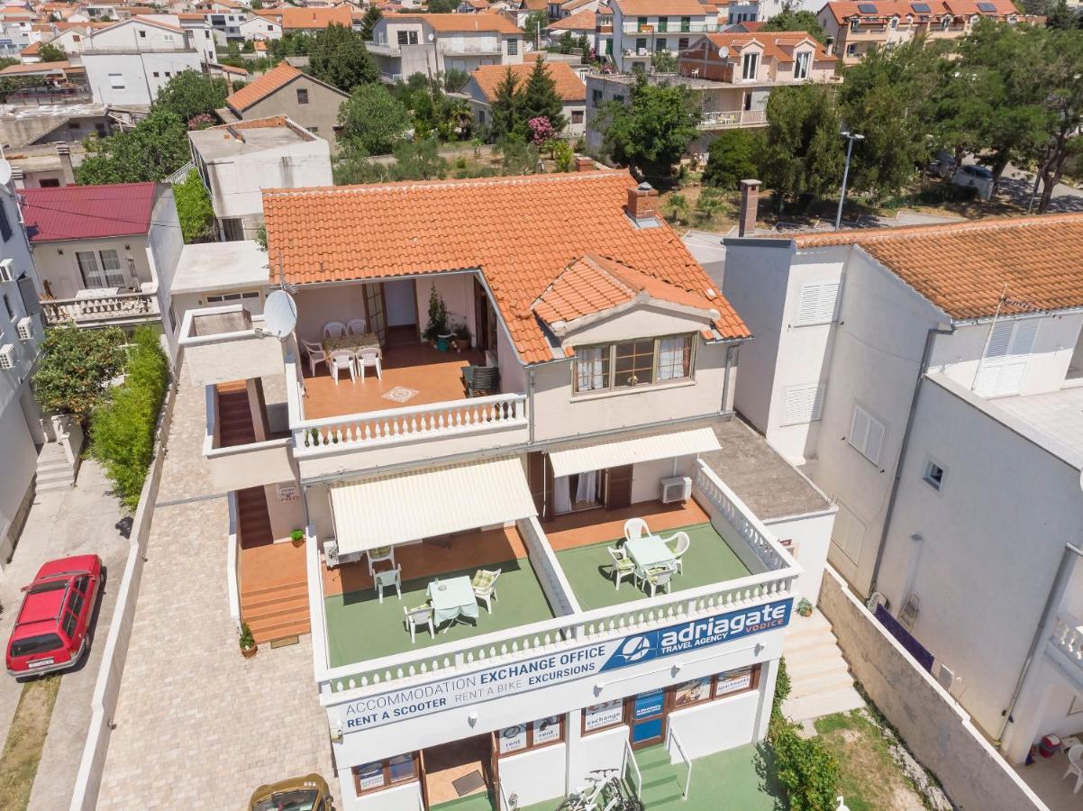 Apartment And Rooms Artina Водице Екстериор снимка